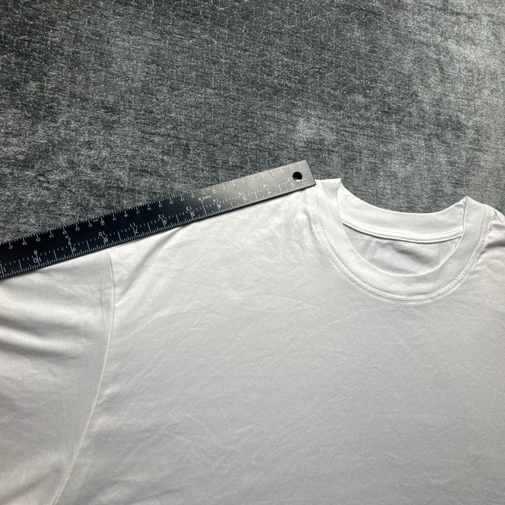 Vuori Energy Muscle Cropped Tee Shirt Womens XL White Relaxed Fit Boxy Crew Neck - Picture 9 of 15